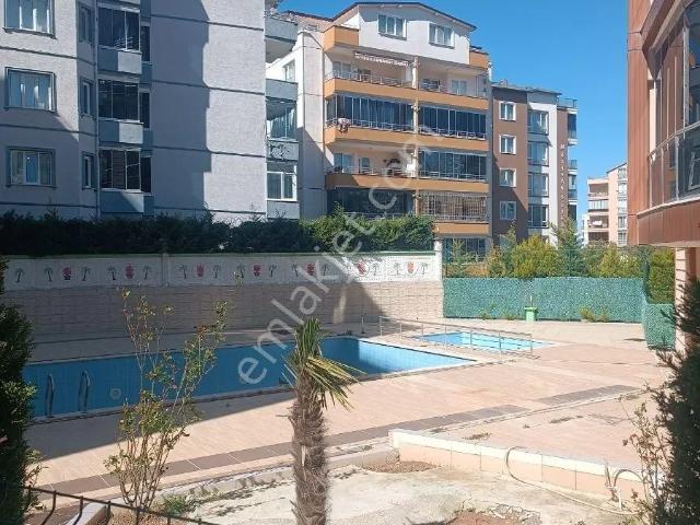 Anıl Emlaktan Havuzlu Site İçinde 2+1 Bahçe Katı Satılık Daire