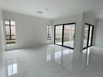 An New Equisite, contemporary 4 bedroom house for rent, coming soon! PLEASE REGISTER FOR ALL INSPECTIONS AT rentals.southport@multidynamic.com.au