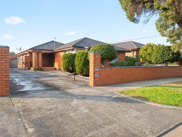 An outstanding opportunity in the heart of Reservoir