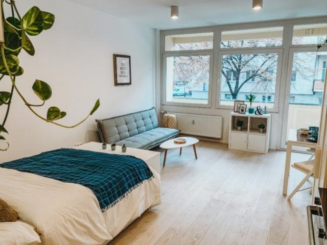 Anmeldung möglich: Helles, voll möbliertes Studio in Neukölln Registration possible: Bright, fully furnished Studio in Neukölln