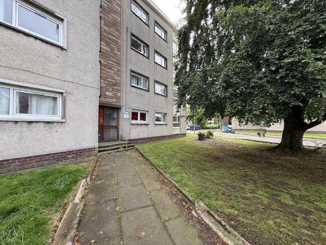 ANN STREET, HAMILTON, ML3 0NE 1 bed flat to rent £795 pcm £183 pw
