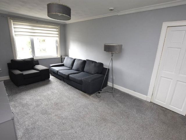 Ann Street, Hamilton ML3, 2 bed flat to rent, £650 pcm | PrimeLocation