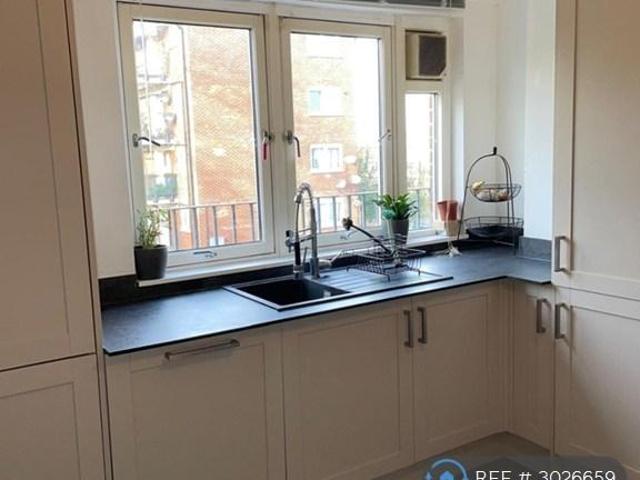 Ann Street, London, SE18 2 bed flat to rent £1,900 pcm £438 pw