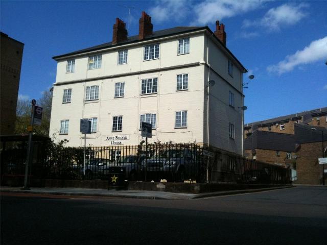 Anne Boleyn House, Prusom Street E1W, Room to rent, £875 pcm | PrimeLocation