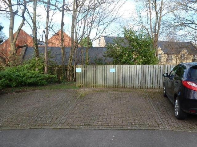 Anne Greenwood Close, Oxford OX4, 2 bed flat to rent, £1,700 pcm | PrimeLocation
