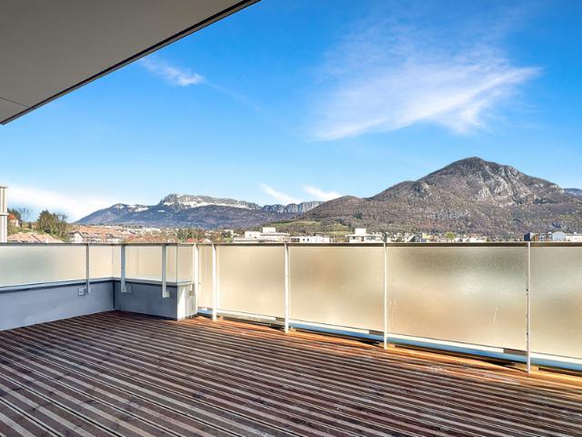 ANNECY LE VIEUX 74 4 PIECES de 113m² en dernier étage + terrasse de 21m²