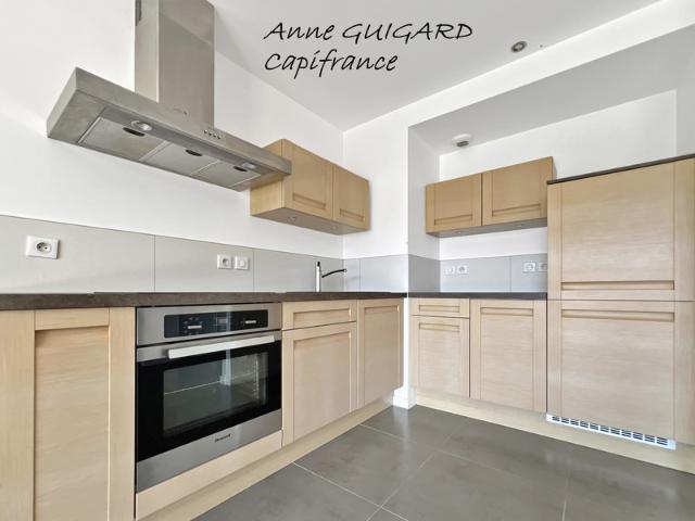 ANNECY LE VIEUX 74 Beau T2 de 46m² petite résidence, terrasse 12m², cave et parking privatif