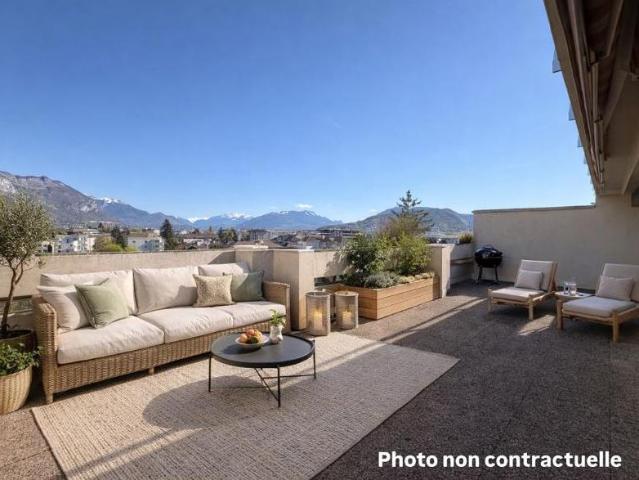 Annecy le Vieux, duplex d'exception en attique de 154 m2