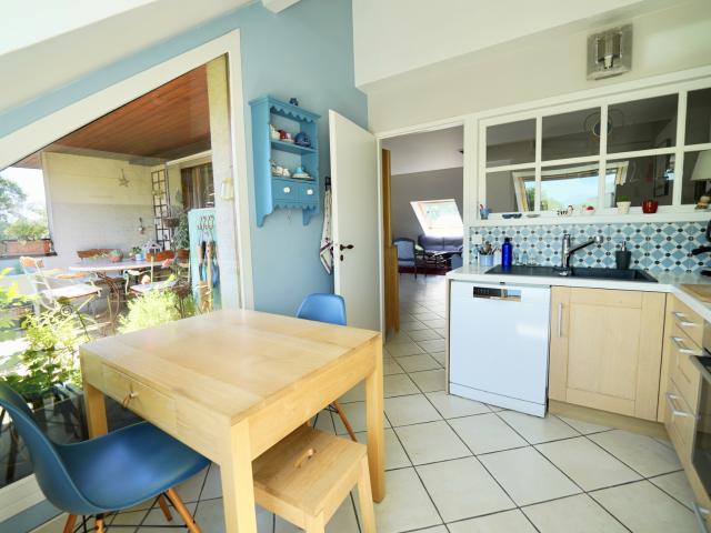 ANNECY LE VIEUX Secteur Abbaye, T5 Duplex 144 M2 au sol, en dernier étage, avec terrasse