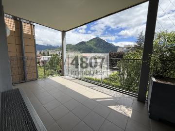 Annecy le Vieux, T4 récent avec balcons, garage et ascenseur