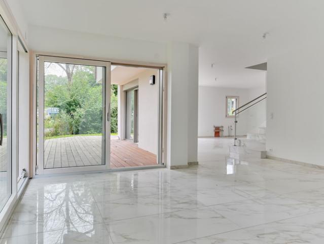 Annecy Villa 6 pièces 235 m² et rez de jardin115 m²