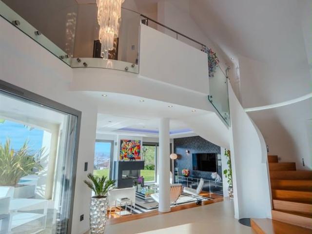 Annecy Villa d'exception vue Lac 442m² Veyrier Du Lac