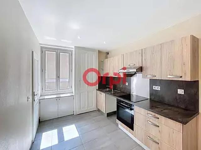 Annemasse 74100 Location appartement 1 pièce t1 au dernier étage jardin
