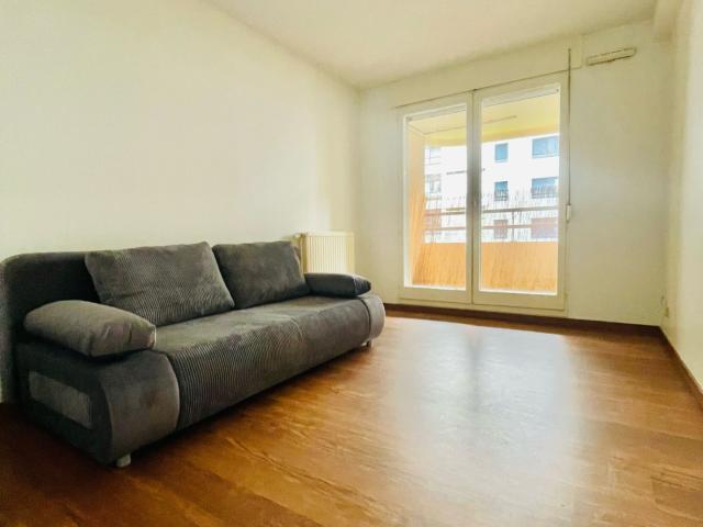 ANNEMASSE PARC APPARTEMENT TYPE 3 MEUBLÉ AVEC PARKING