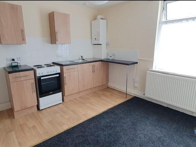 Annesley Road, Hucknall, Nottingham. 1 bed flat to rent £625 pcm £144 pw