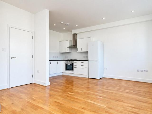 Annette Road, London, N7 1 bed townhouse to rent £1,900 pcm £438 pw