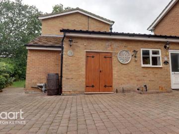 Annexe, Copper Beech Way, Leighton. 2 bed apartment to rent £1,550 pcm £358 pw