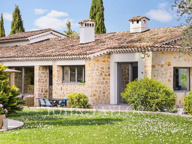 Annonce Location Maison Valbonne 06560, 8 Pièces ref:L0605LC
