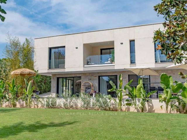 Annonce Location Villa Mougins 06250, 7 Pièces ref:L0496LC
