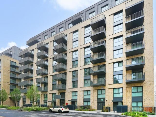 Anax Street, Woodberry Down, London N4 2 bed flat to rent £3,200 pcm £738 pw