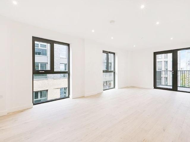 Anax Street, London N4, 2 bed flat to rent, £3,300 pcm | PrimeLocation