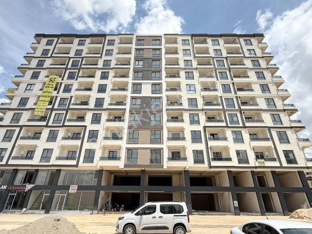 Anayola Sıfır Kiralık Full Sıfır Eşyalı 1+1 Lüks Daire