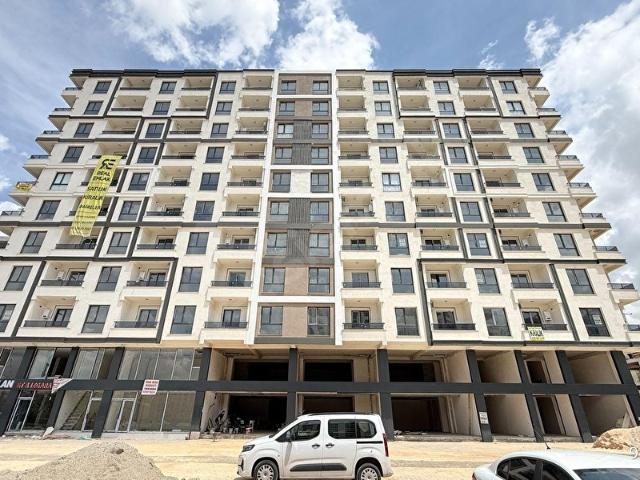 ANAYOLA SIFIR KİRALIK FULL SIFIR EŞYALI 1+1 LÜKS DAİRE