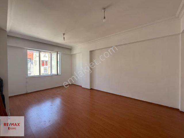 Ana Caddeye Yakın Kiralık 3+1 Dubleks Daire