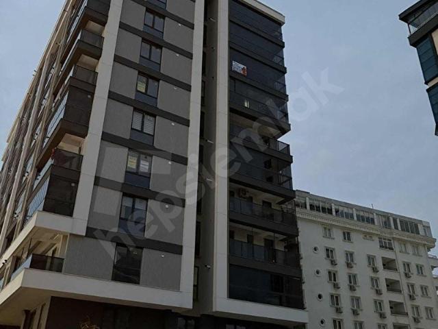 ANA CADDE ÜSTÜNDE LÜKS KİRALIK DAİRE