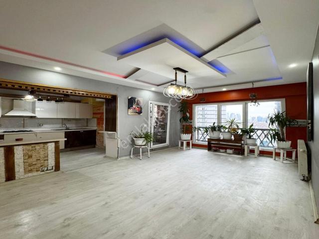 Yeni Çapa Tıp Fakültesine Komşu 2+1 Site İçi Cadde Üzeri Yatırıma Uygun Satılık Daire !