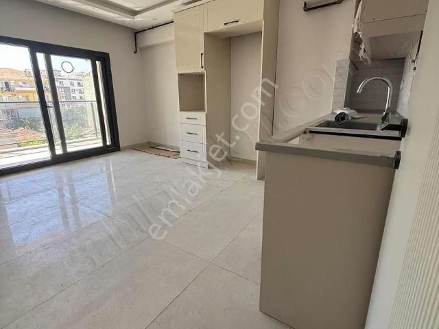 Ana Cadde Üzeri 3+1 Dublex Daire