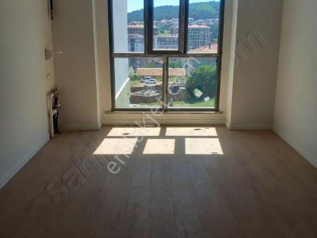 Ana Cadde Üzeri Site Özellikli Amerikan Mutfak 2+1 Daire