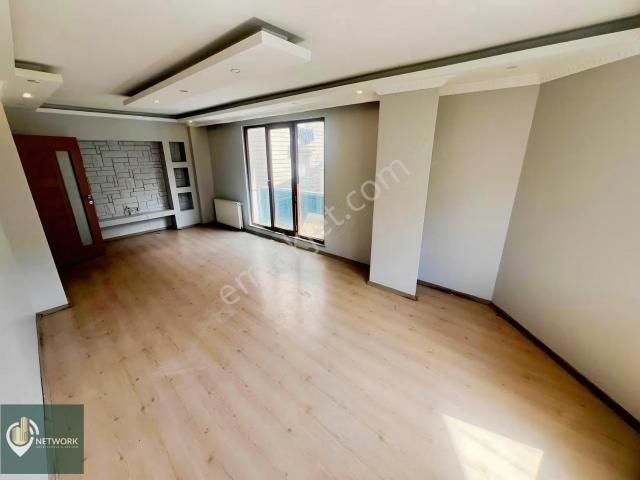 Ana Caddede Kiralık 2+1 Daire, 90m², Merkezi Konum
