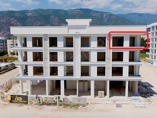 ANA YOL ÜZERİ AYRI MUTFAKLI EBEVEYN BANYOLU 2+1 SATILIK DAİRE