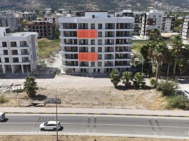 ANA YOLA SIFIR SİTE İÇİ VE ÖNÜ KAPANMAZ BİTİM AŞAMASINDA 1+1 LER
