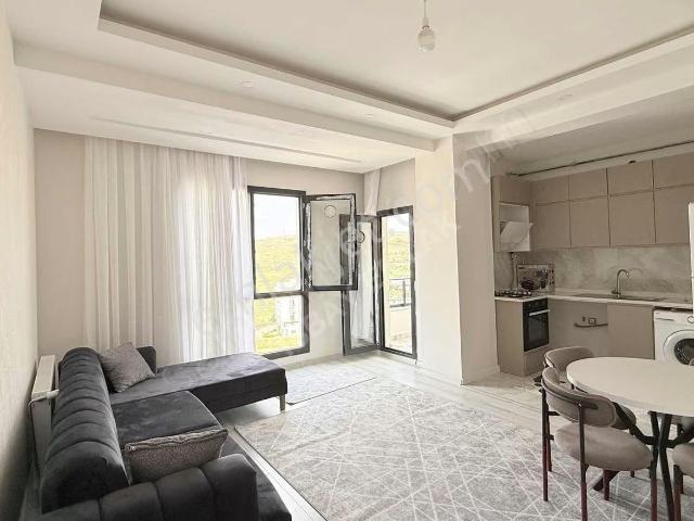 Anacaddeye Sıfır Kiralık Sıfır Eşyalı 1+1 Lüks Daire