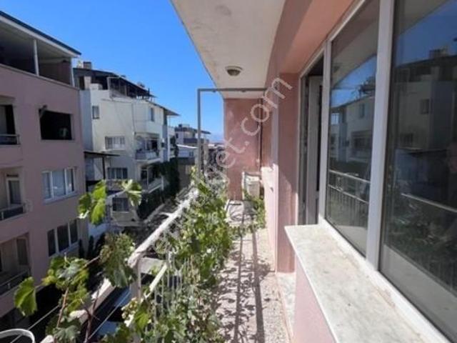 Anadolu Mahallesinde Çift Balkonlu 3+1 Tadilatlı Kiralık Daire