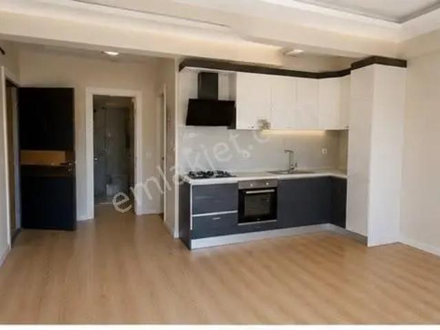 Anadolu Caddesi Maltepe Caddesi Üzeri Balkonlu / Teraslı Kiralık
