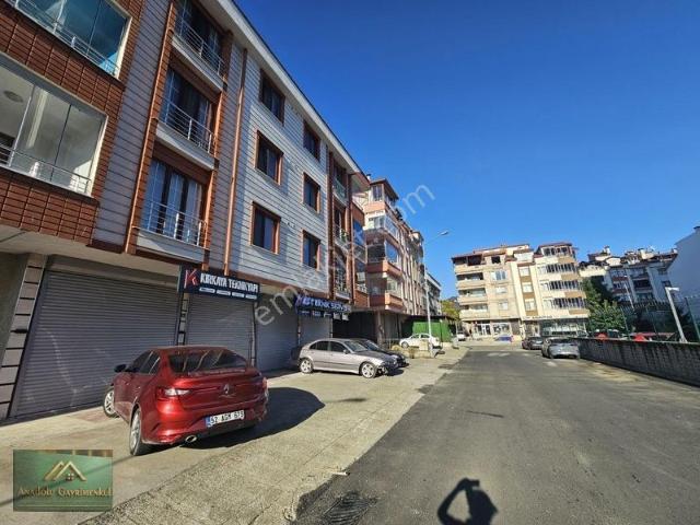 Anadolu Dan Şirinevler Mahallesi'nde Kiralık 4+1