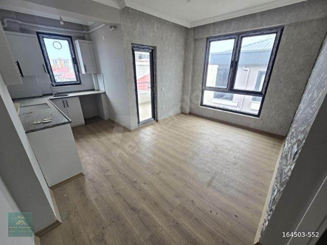 ANADOLU GAYRİMENKUL'DEN CUMHURİYET MAHALLESİ KİRALIK 1+1 DAİRE