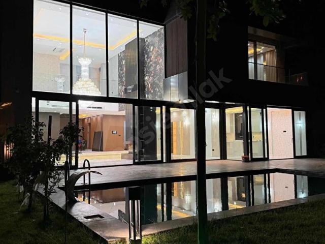 ANADOLU GAYRIMENKUL'DAN SATILIK ULTRA LÜKS VILLA