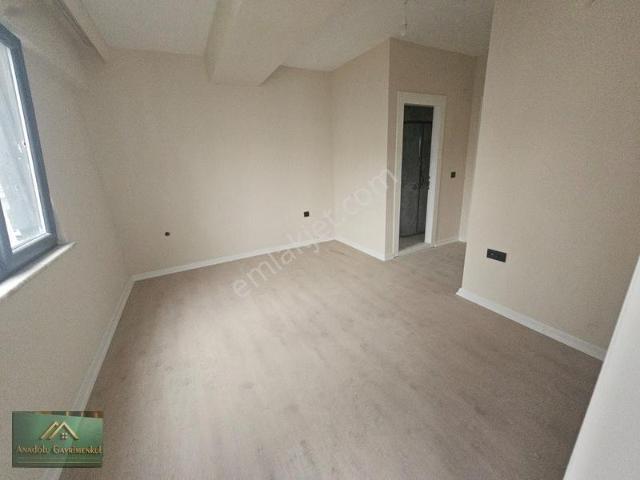 Anadolu Gayrimenkulden Şirinevler Mh.de 3+1=120 M2 Kiralık Daire