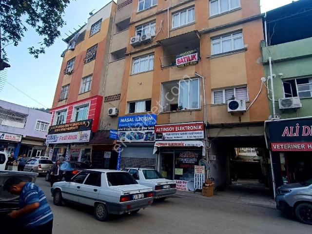 Anadolu Gayrimenkulden 3+1 Merkezi Konumda Ara Kat Daire