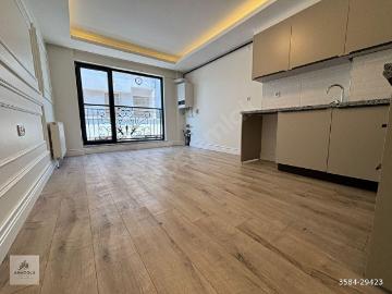 ANADOLUDAN BAHÇELİEVLERDE 3+1 KATTA YENİ BİNADA