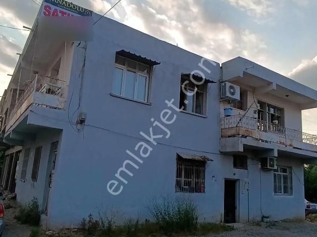 Anadoludan Belediye Petrolü Civarında İki Katlı Müstakil