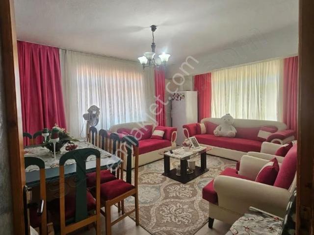 Anafartalar Lisesi Yakını Arakat 2+1 Satılık Daire