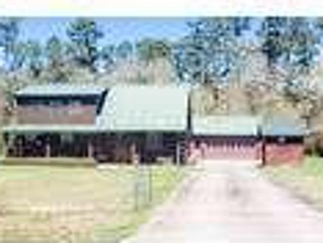 Anahuac Log Cabin