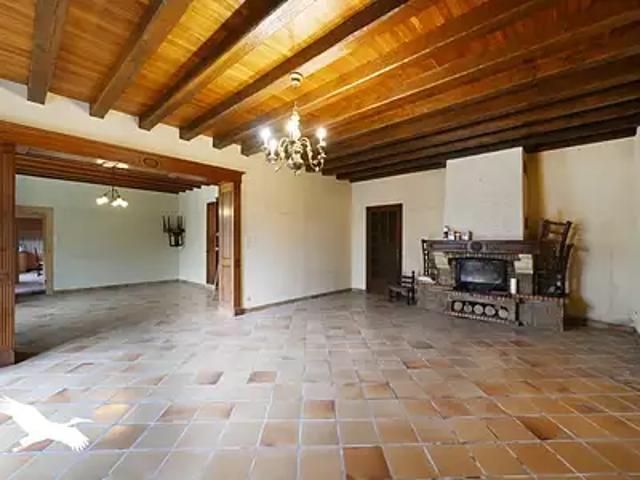Anais 16560 Achat / Vente maison 9 pièces t9 parking