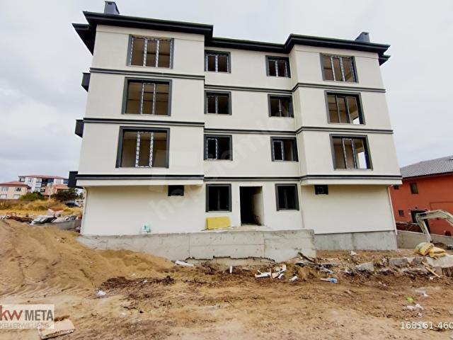 Çanakkale Ayvacık Hamdibey Mahallesinde Arakat satılık 1+1