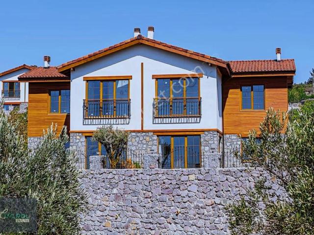 Çanakkale Ayvacık Sazlı Köyünde 1+1 Satılık Daire